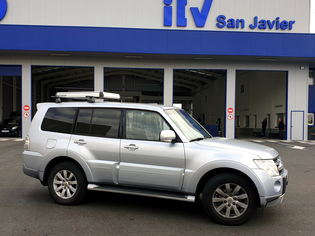 Mitsubishi Montero passes standard ITV test in Murcia Mitsubishi Montero outside ITV centre